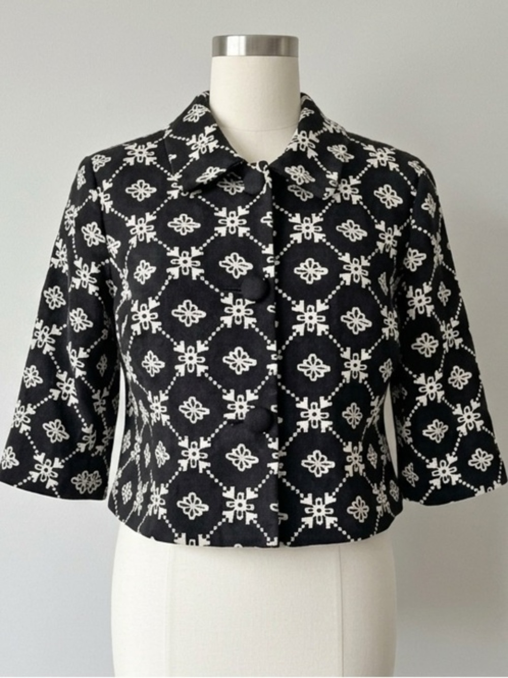 Y2K Black Suede Cropped Jacket Blazer White Embroidery Wendy Hil Size M
